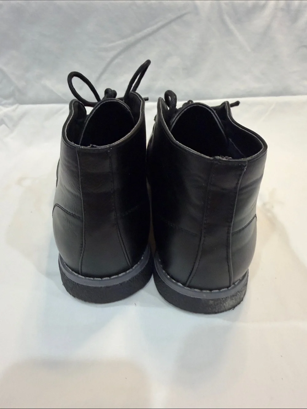 London Fog Men's Black Leather Chukka Boots - Lace-Up